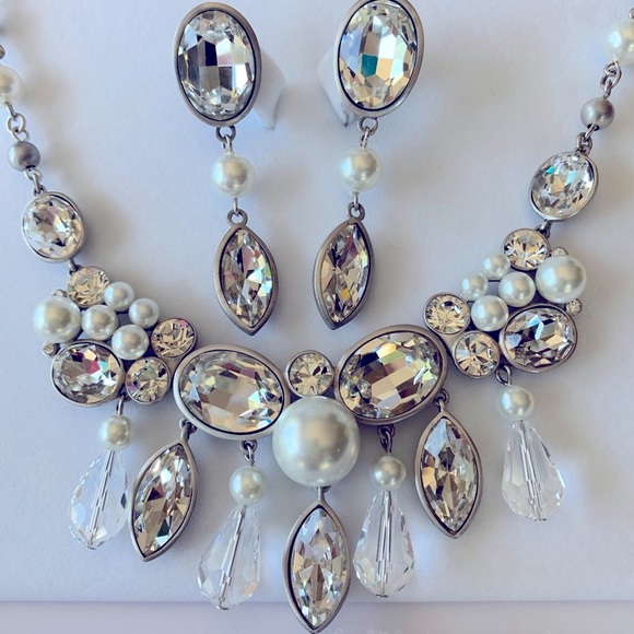 FAC Necklace and Earrings Set “Jubilee” - Picture 3 of 3